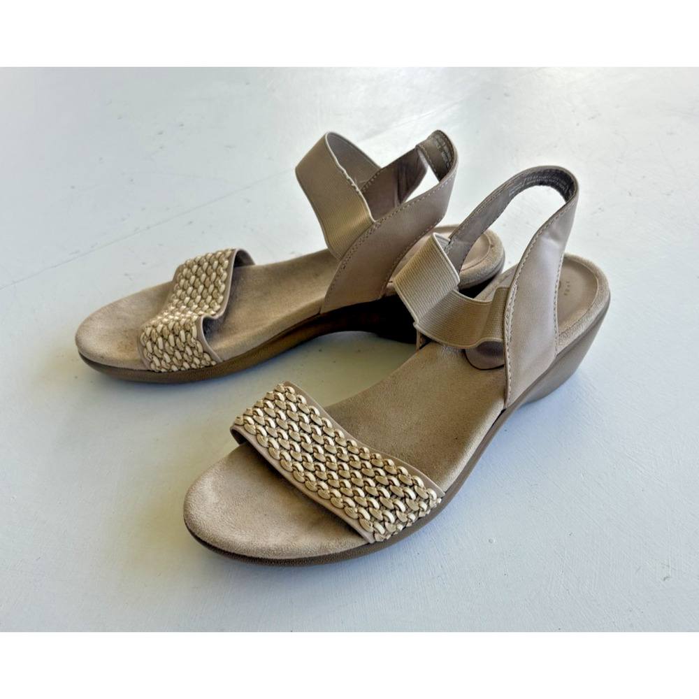 Wear Ever Women's Comfort Sandal Pashion Wedge size 7 1/2 M